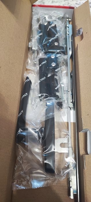 Sistem  de dubla deschidere pentru tamplaria din aluminiu