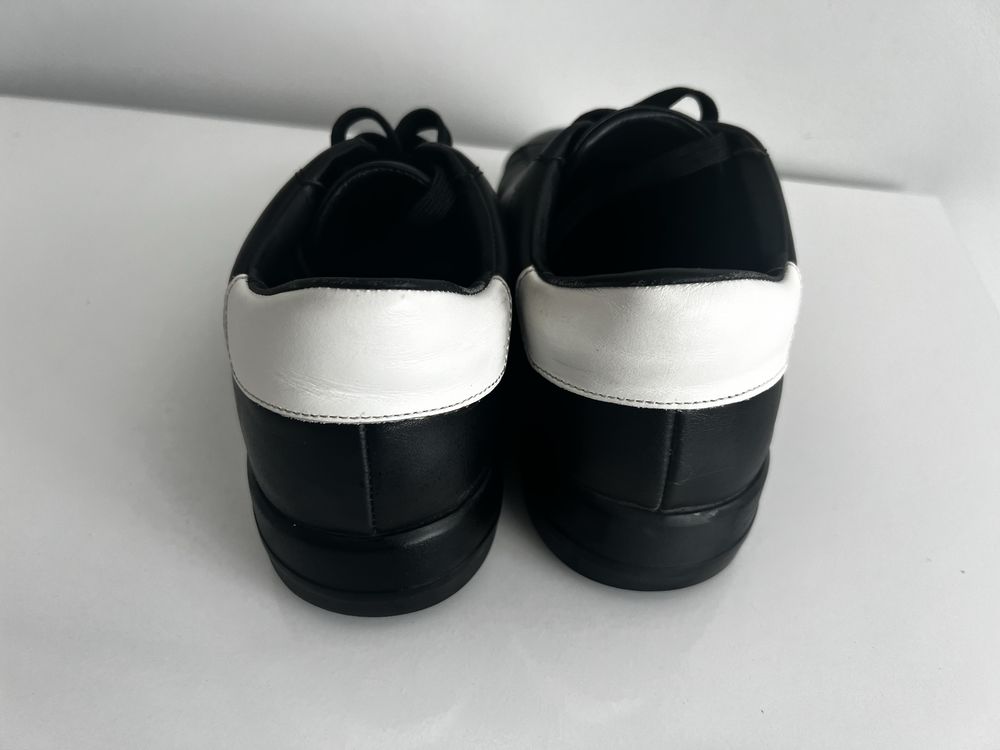 Pinko сникърси 39 размер