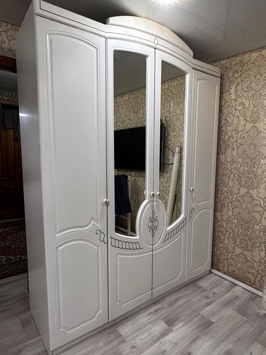 Продаю шкаф в отличном состоянии