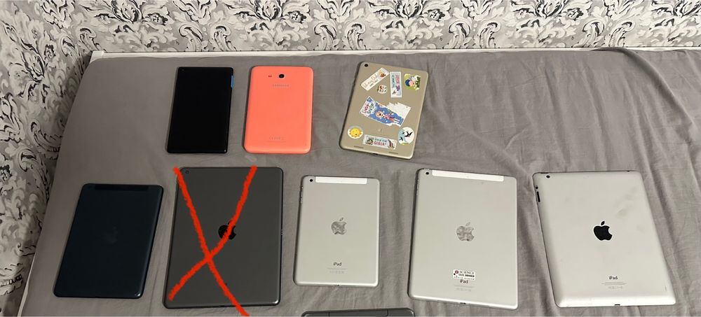 Lot 7 tablete pentru piese IPAD, Samsung, Lenovo