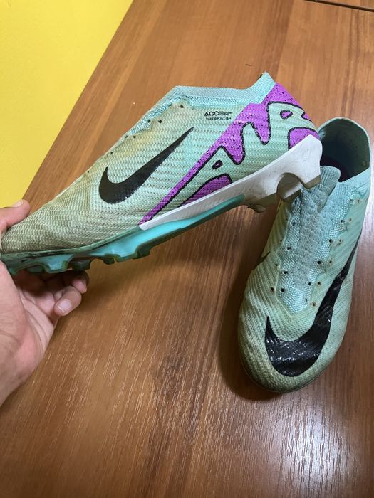 Nike mercurial.