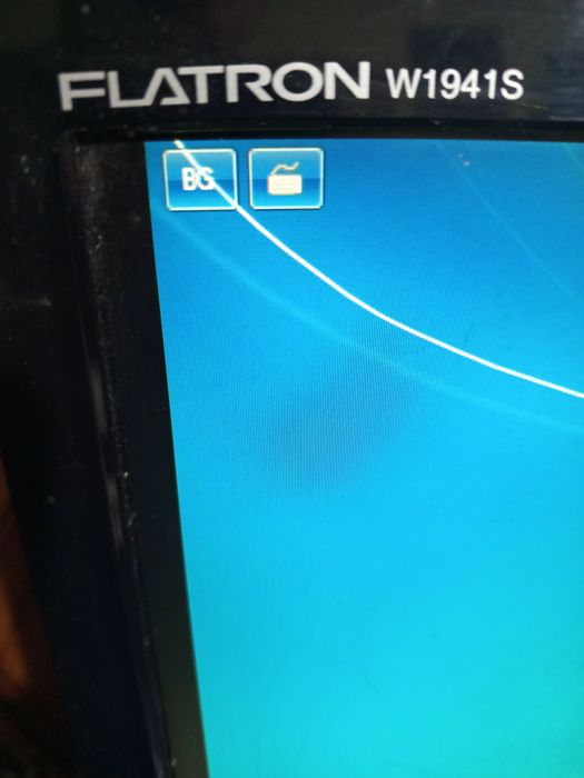 Монитор LG, изправен,запазен