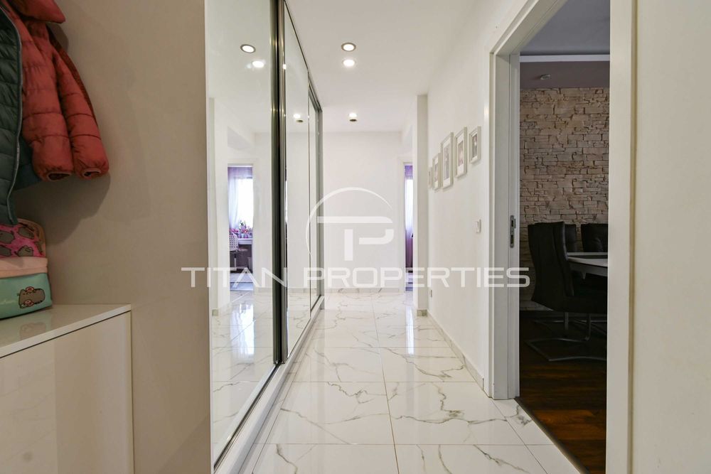 Продава се Тристаен апартамент в София, Хаджи Димитър - 145 кв.м за 2483 €/кв.м - Снимка #7