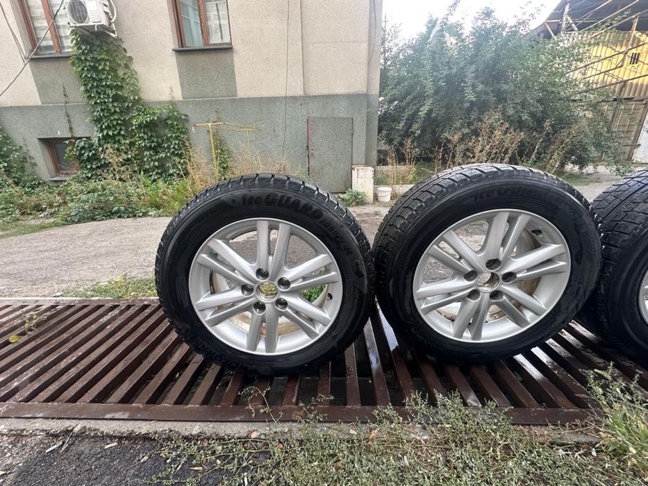 Шины зимние продается