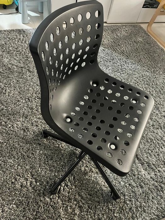 Scaun birou modern , ca nou