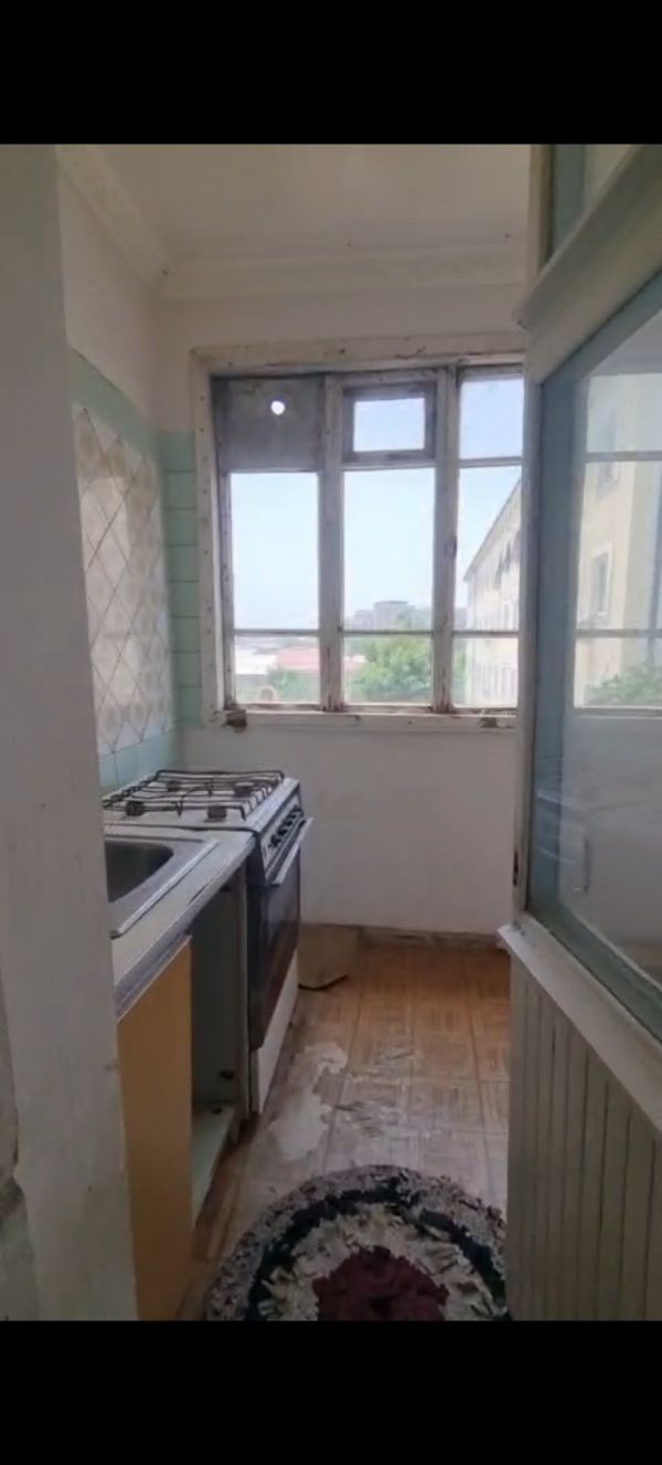 Продаётся 1ком периделна 2х комнатная квартира Азиз базар 30600 y.e
пе