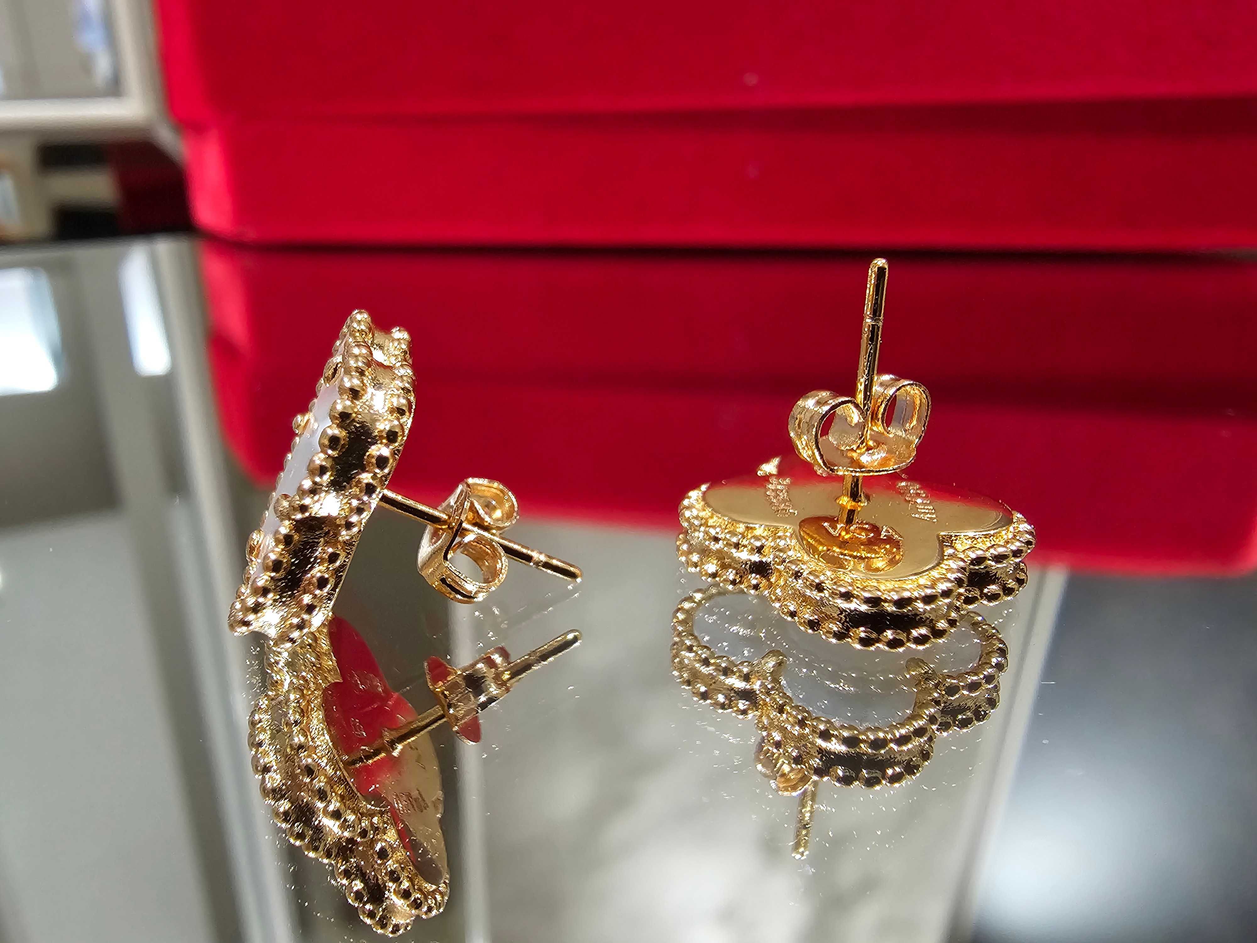 Van Cleef & Arpels VCA Rose Mother Pearl Alhambra Clover Дамски Обеци