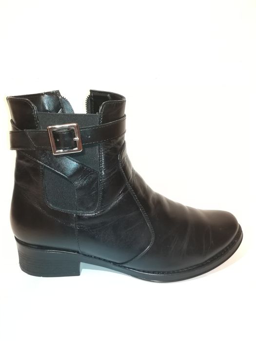 Ghete din piele Conilli