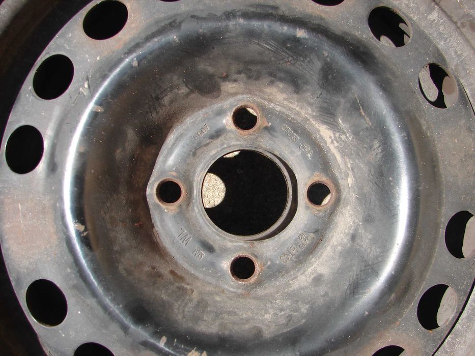 Стоманени джанти от Мазда 323F BJ 15"