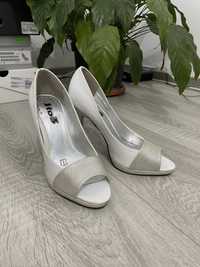Sandale alb cu argintiu