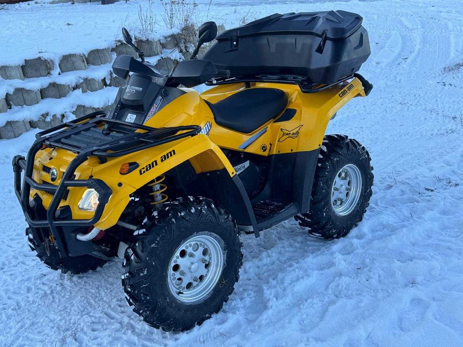 Vând Can-Am outlander 800 Bombardier xt