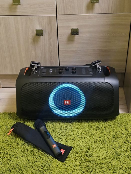 JBL Partybox On-The-Go