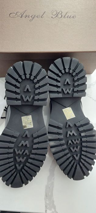 Pantofi noi piele lăcuită culoare neagră