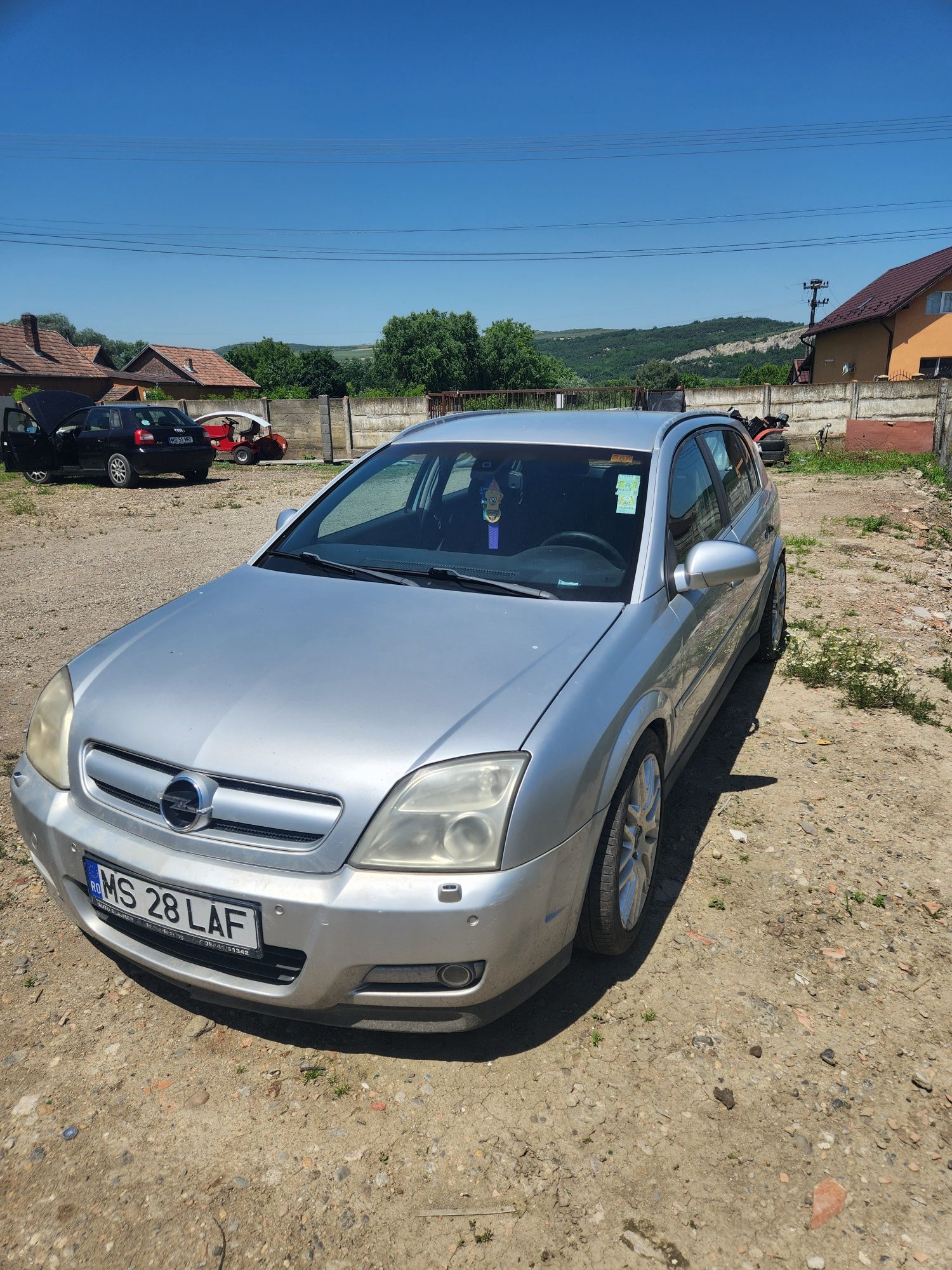 Opel Vectra C. 2.2 signum.