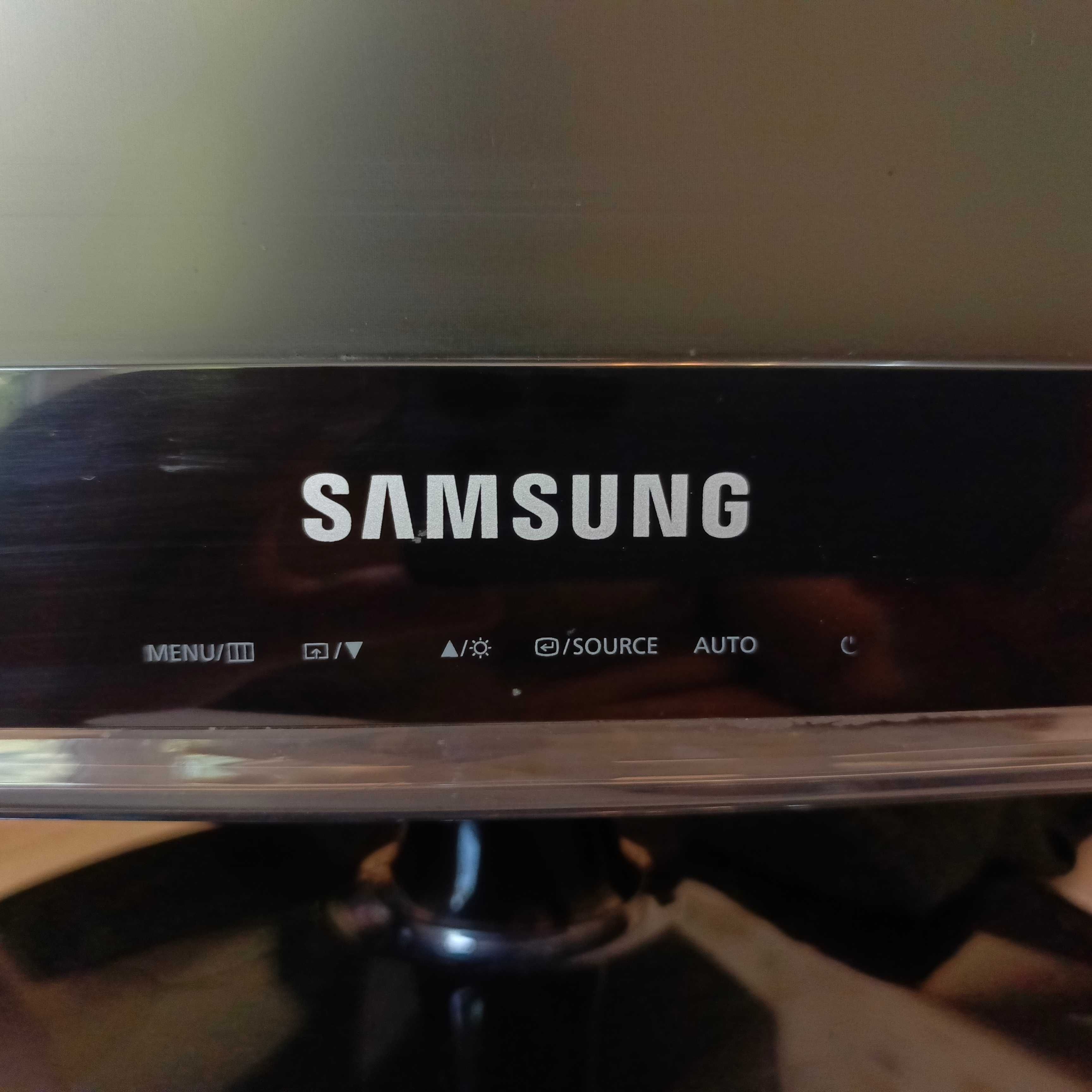 Монитор Samsung SyncMaster B2330