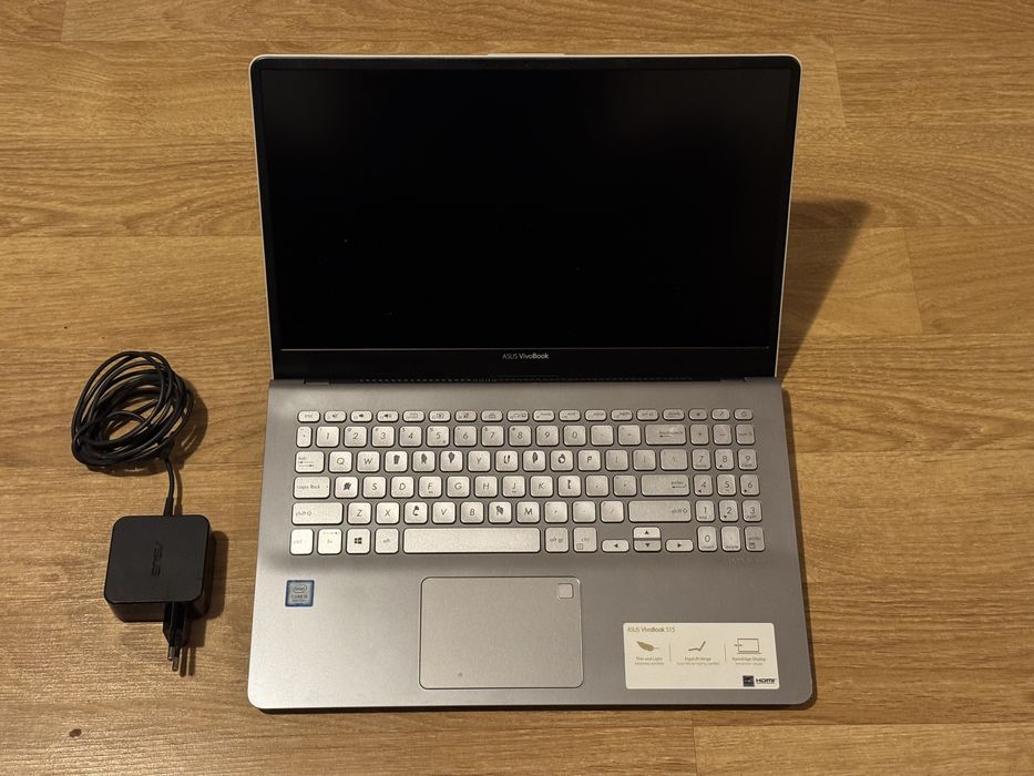 Laptop ASUS VivoBook S15 core i5 gen8, 8Gb DDR4, 256Gb SSD