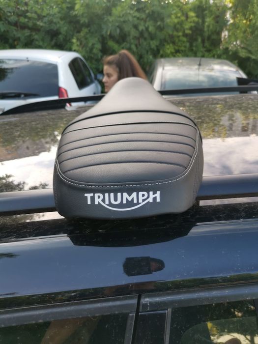 Șa originală Triumph – stare nouă