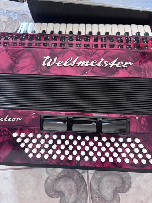 Acordeon  Weltmeister Meteor folosit o data