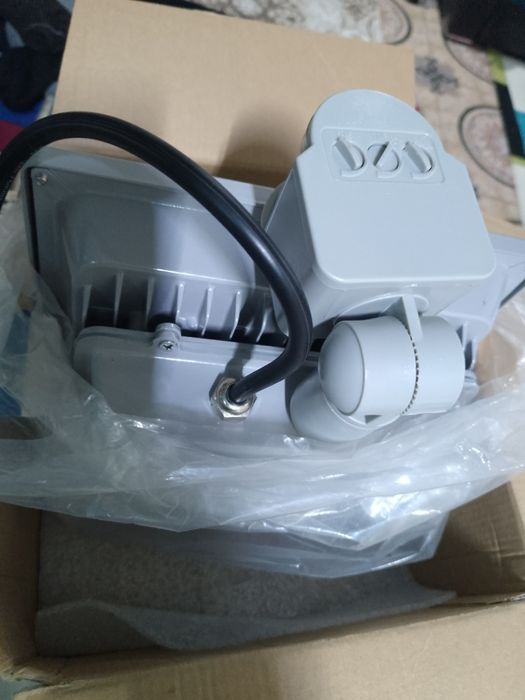 Proiector Romstal de stâlp de exterior.Calitativ.