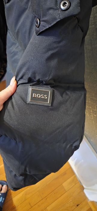 Ново  мъжко яке Boss