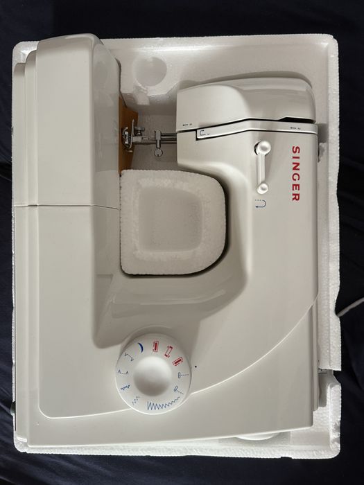 Masina de cusut Singer