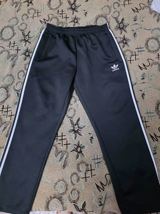 Продаю спортивные брюки фирмы Adidas