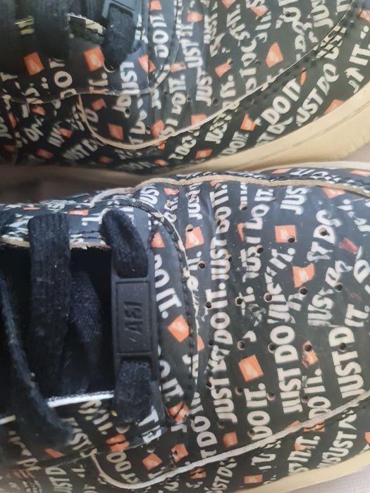 Nike Air Force 1, Just Do It logo