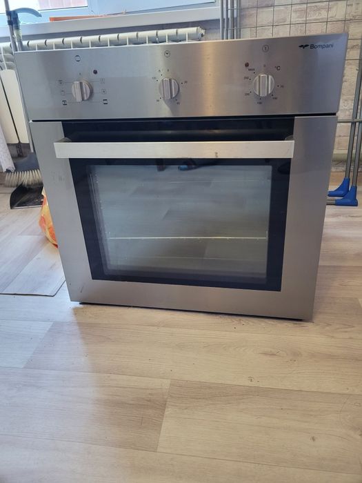 Духовой шкаф Bompani