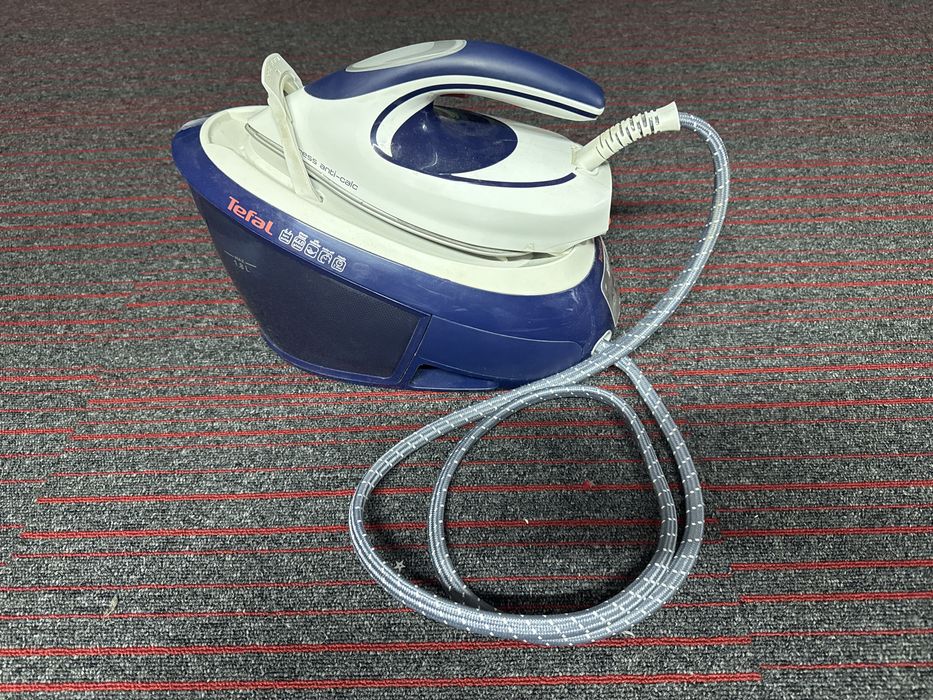 Statie de calcat Tefal