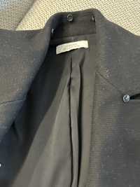 Продаю пальто Versace оригинал, выходила пару раз, шерсть, размер S,42