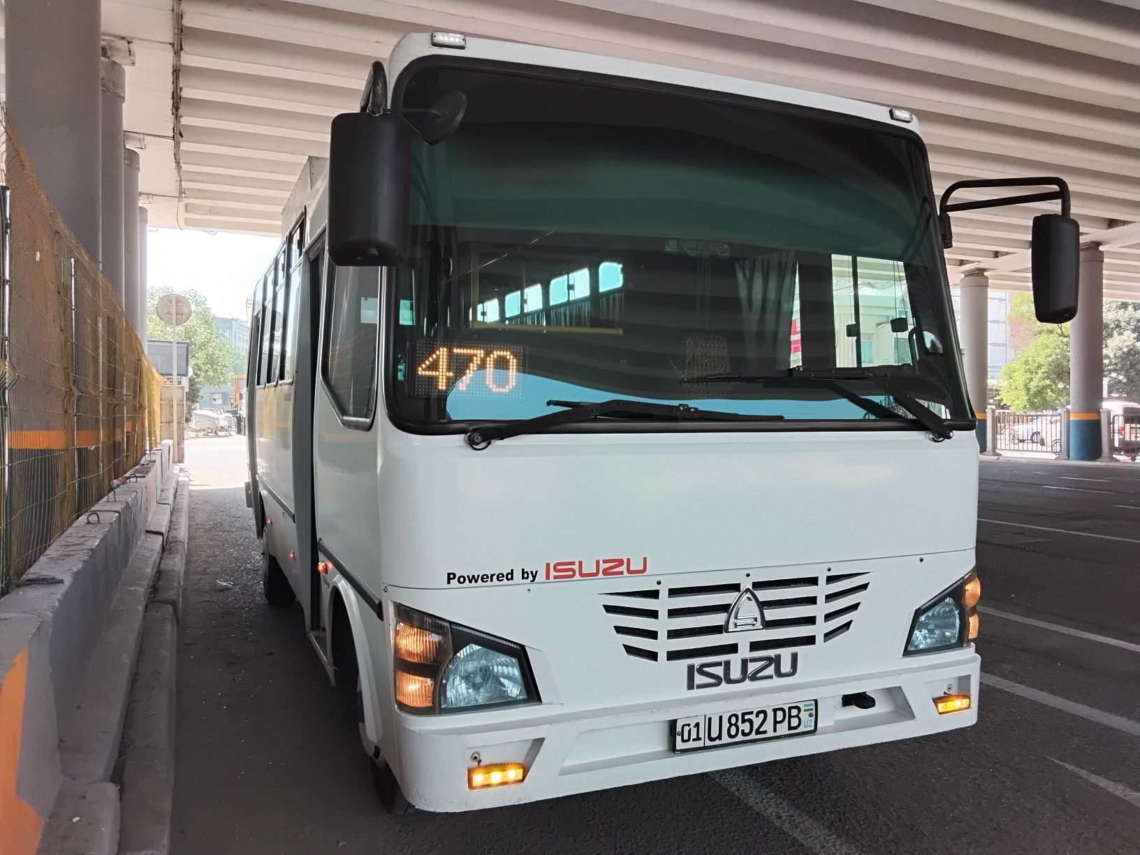 Isuzu NP 37 samauto