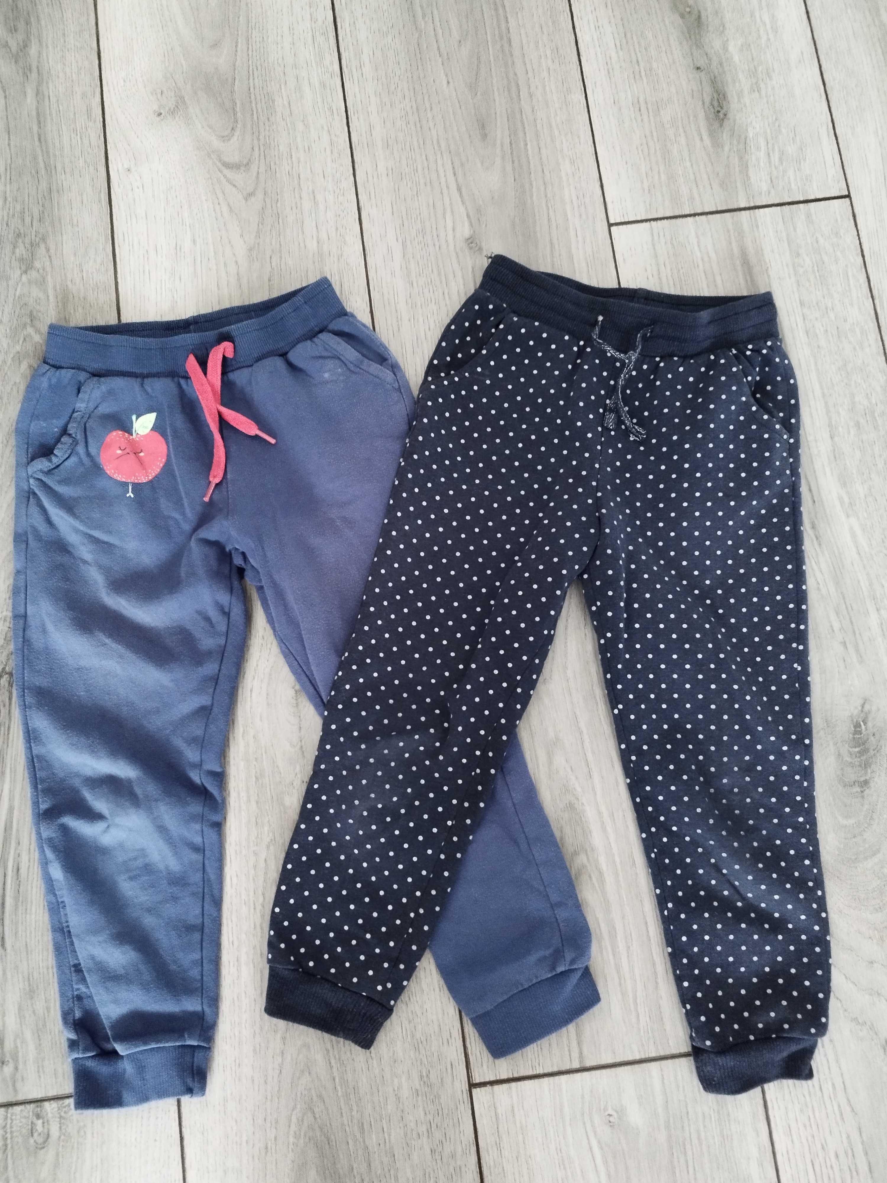 Pantalonii trening fetițe Nr 98/104