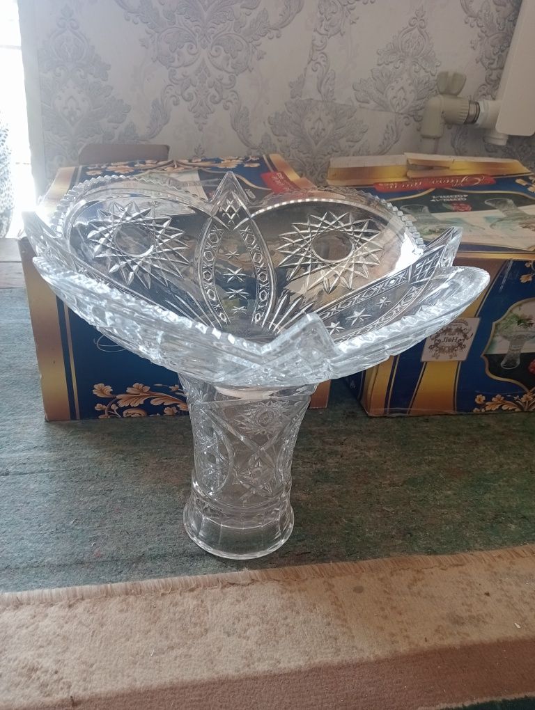 Продам вазу для фруктов 6штук есть