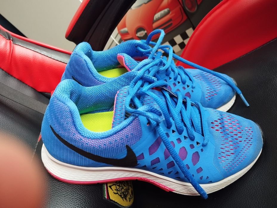 Adidasi Nike,37,5