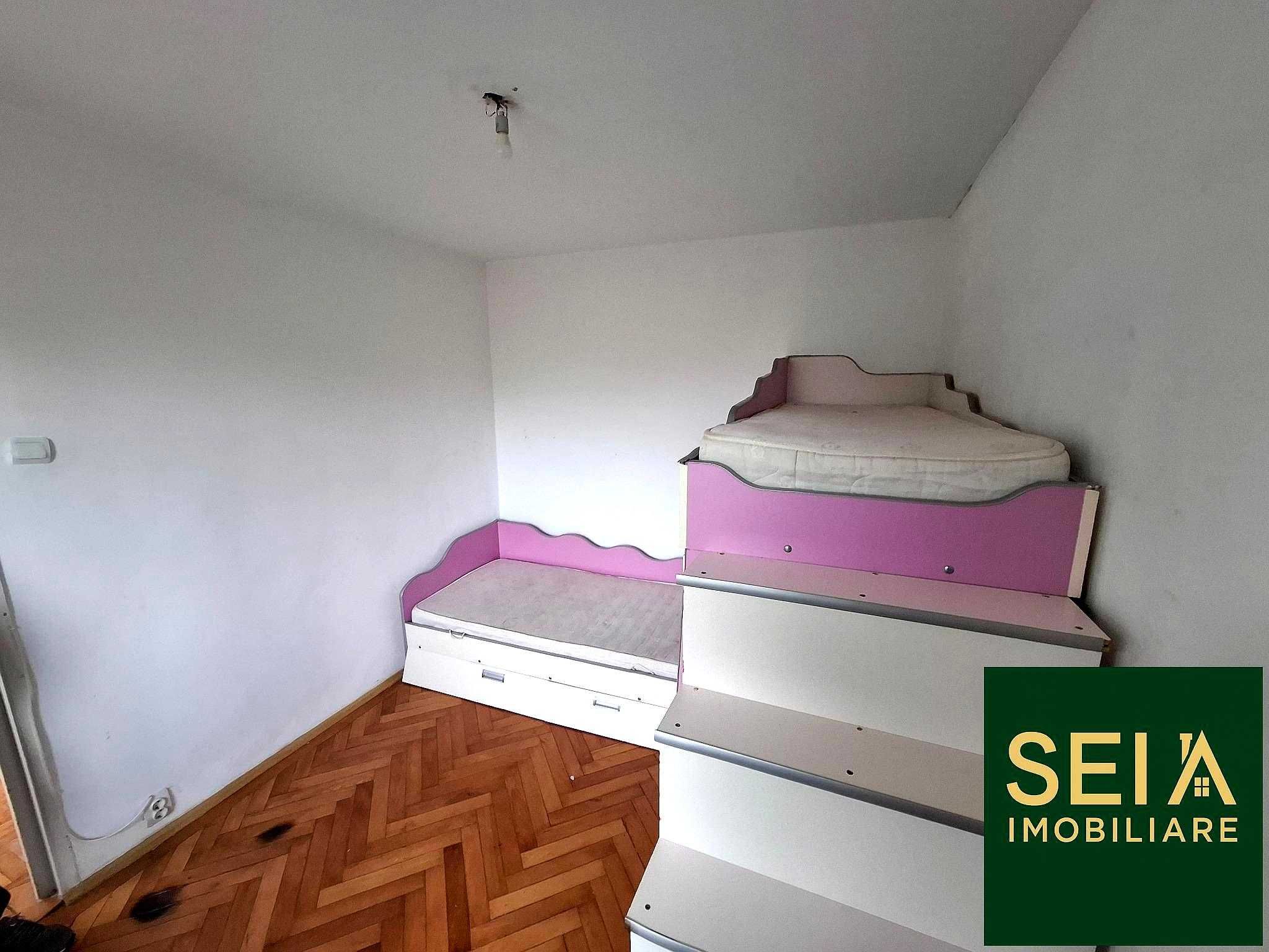 Apartament 3 camere,  fără comision, str. Stadionului Bacău