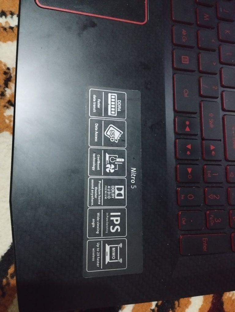 Noutbuk acer netro5