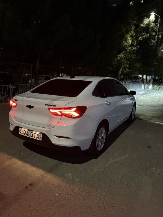Продается авто Onix Premeer 6 позиция полный фул