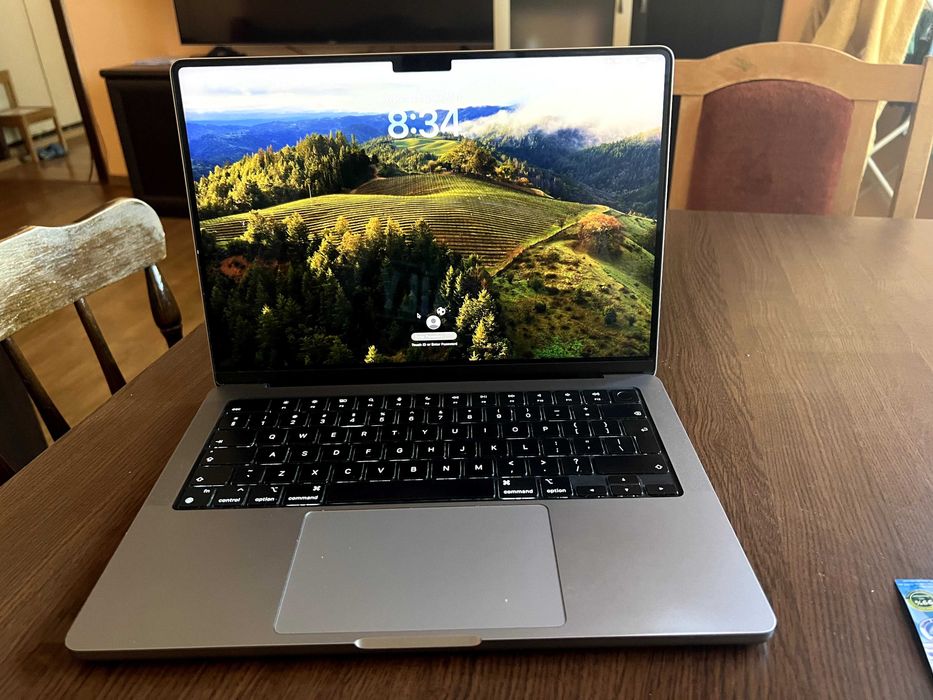 Macbook Pro M3 14'' 512GB HDD 8GB RAM November 2023 — миниатюра 1