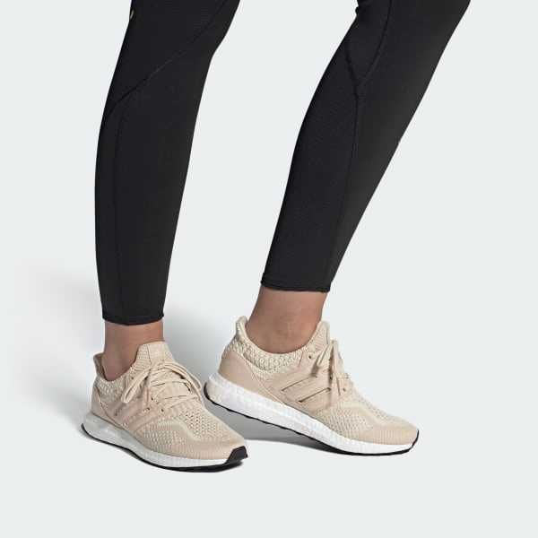 Оригинални  маратонки * ADIDAS ULTRABOOST DNA 5.0 * EU39 1/3 -40