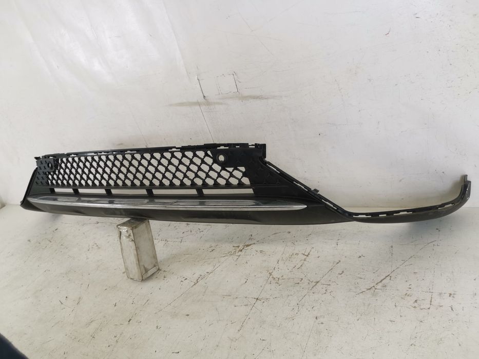 Долна централна решетка AMG Мерцедес-Бенц ГЛЦ / Mercedes-Benz GLC [ -