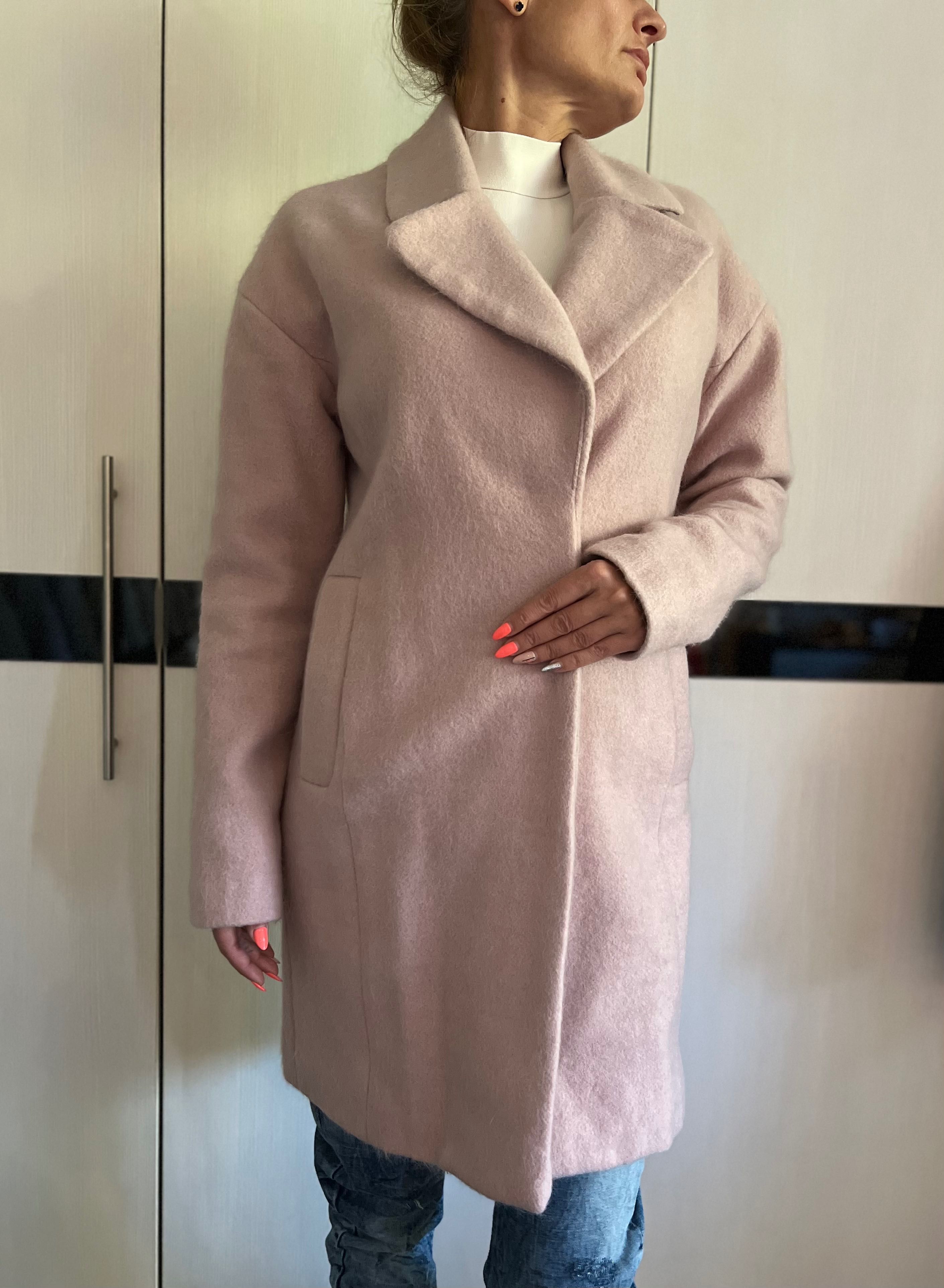 Стилно дамско палто