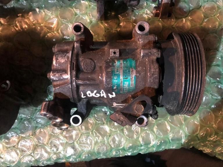 Compresor clima Renault Logan (2004-2008) 1.5 dci euro 3 8200315744