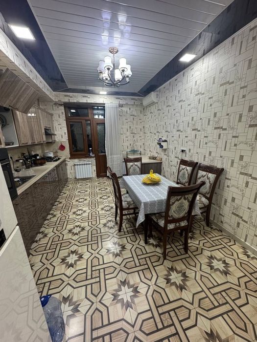 Алайски новастройка 4 комнт огромная квартира ареда