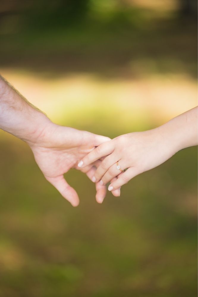 Servicii foto pentru: Cununie; Save the date; Maternity; Kids; etc
