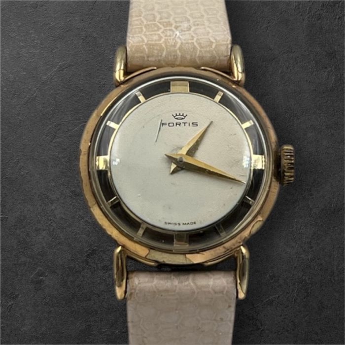 Fortis mechanical sceleton дамски часовник