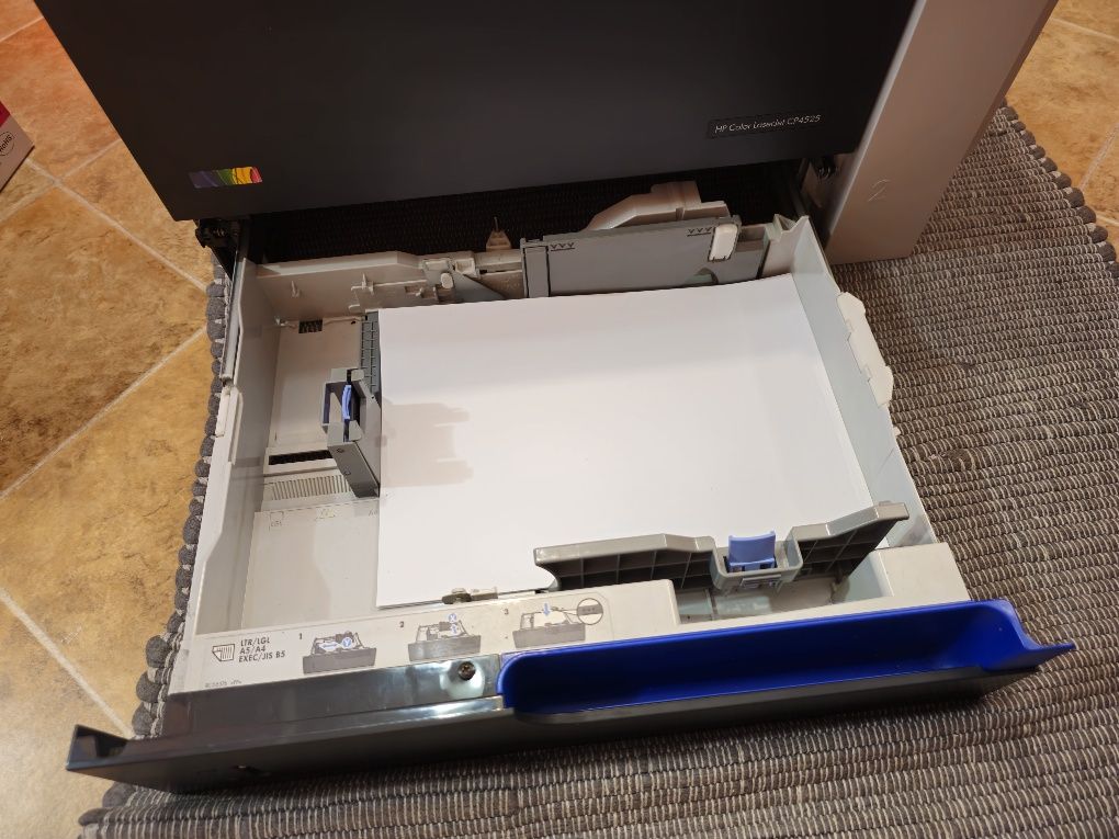 Imprimantă HP Color LaserJet CP4525