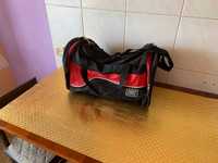 Продам сумки спорт. из полипропилена черного цвета (сделано в России)