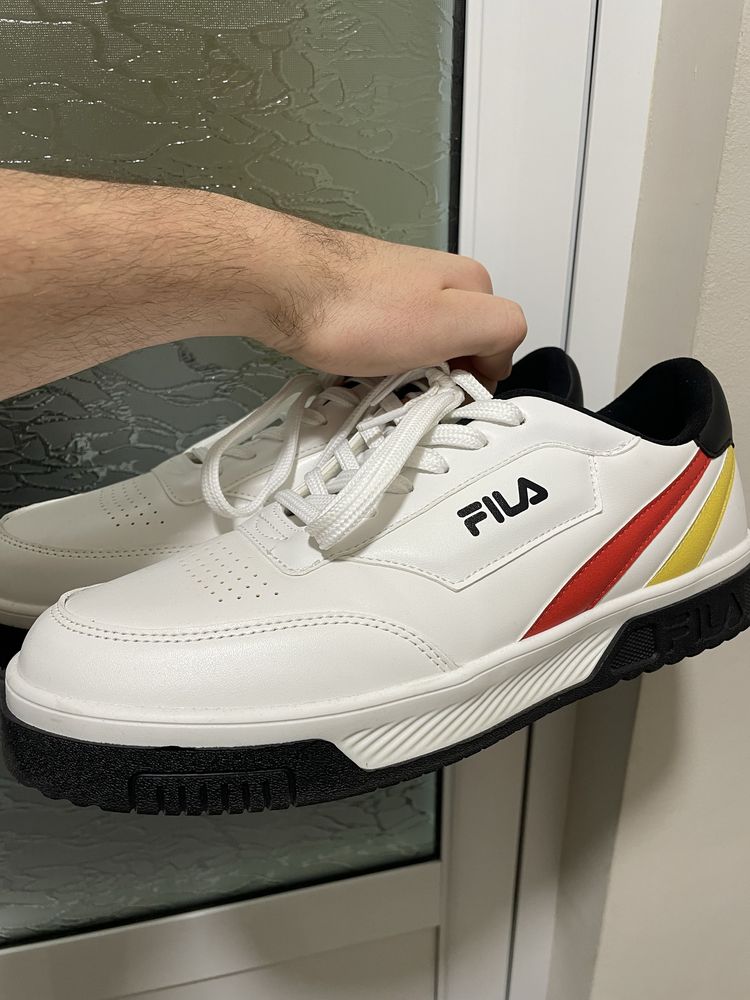 Обувки FILA-  44