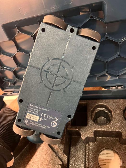 Bosh Детектор за кабели в бетон и т.н