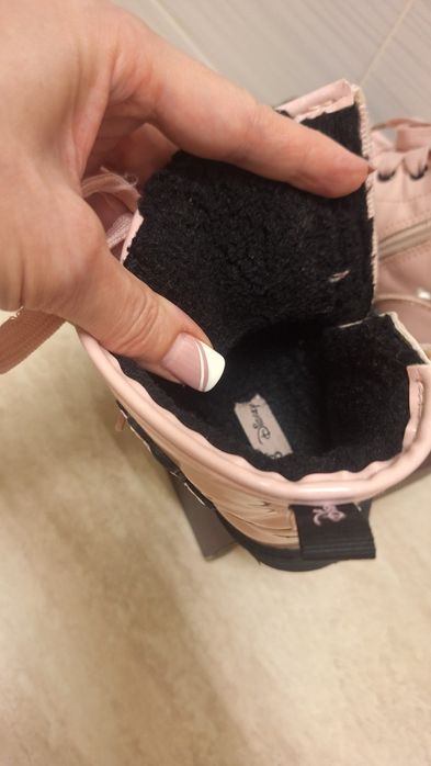 Vand ghete  roz sidefate, Minnie  mar.28